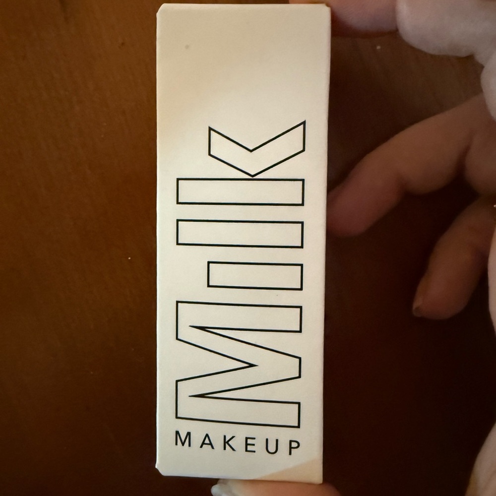 💛 2/$25 MILK MAKEUP KUSH Clear Brow Gel - Picture 2 of 6
